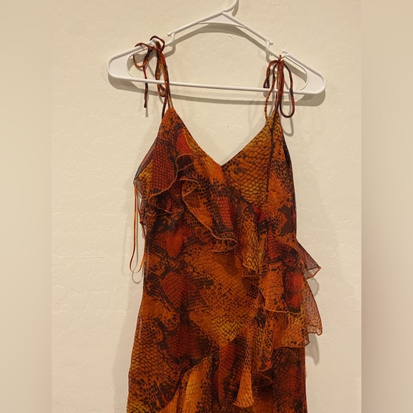 Luxxel Asymmetrical Dress - Picture 7 of 11